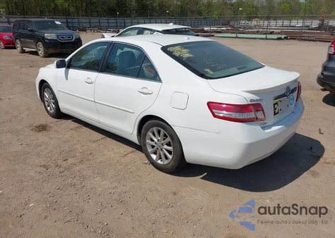 2011 Toyota Camry Xle from USA, damaged, VIN 4T1BF3EK7BU618104